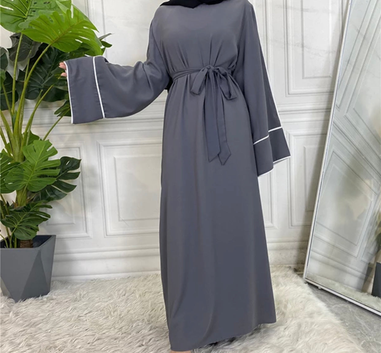 Stripe abaya